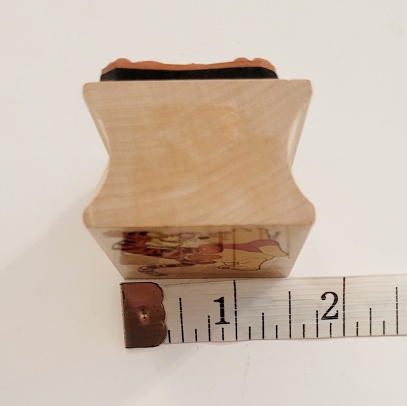 Vintage NWOT Pooh& Tiger Stamp - Picture 4 of 7